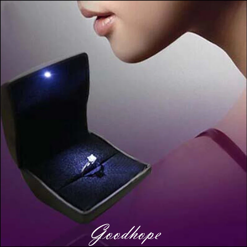 LED Lighted Black Leather Engagement Ring Jewelry Gift Box Wedding Diamond Bague Presentation Stand Hoolder Showed Case NEW | Украшения и