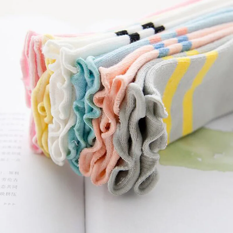 Новые Мягкие хлопковые гольфы гетры носки с милым рисунком для маленьких