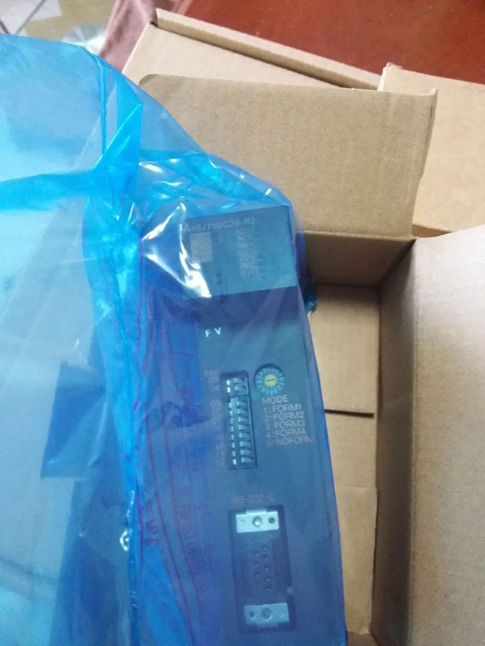 A1SJ71UC24-R2 новые оригинальные товары