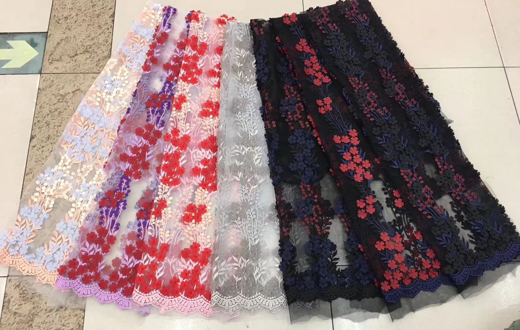 

Latest 2018 Nigerian French Mech Lace Fabric Embroidered High Quality African Lace Fabric Royal Blue Cord Lace Fabric for Party