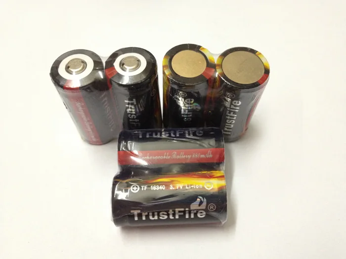 

20pcs/lot TrustFire Protected 16340 880mAh 3.7V Battery Rechargeable Lithium Batteries Cell with PCB For Flashlights Torches