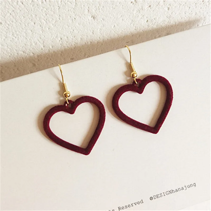 

Fashion woman earrings wine red earrings heart-shaped dangle earrings for women Classic flannelette earrings Jewelry wholesale