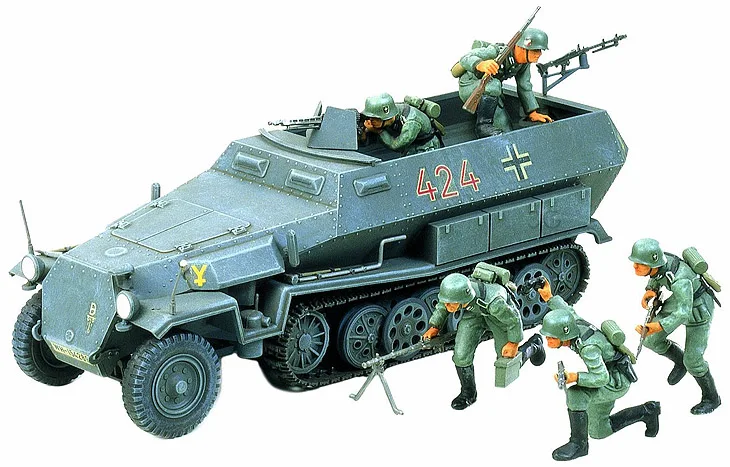 Немецкая модель в масштабе 1/35 Hanomag Sdkfz 251/1 Вт/5 фигурок военной сборки строительные
