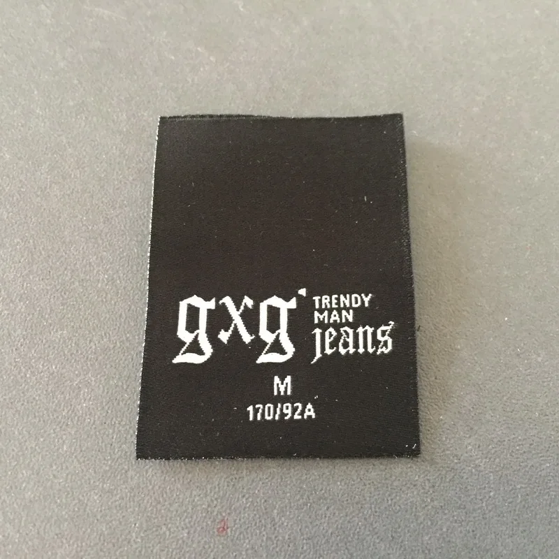 

OEM Custom High Density Garment Woven Labels Woven Name Tag