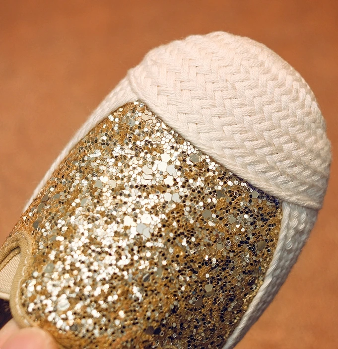 

2019 spring new children's casual shoes Korean fashion sequin single shoes men and women students shoes size 26--36