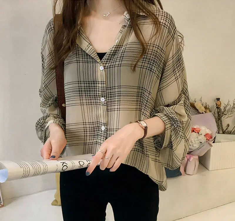 

Women Blouses Long Sleeve Button Plaids Ladies Shirts Baggy Loose Cool Design Blouse New Tops M-4XL
