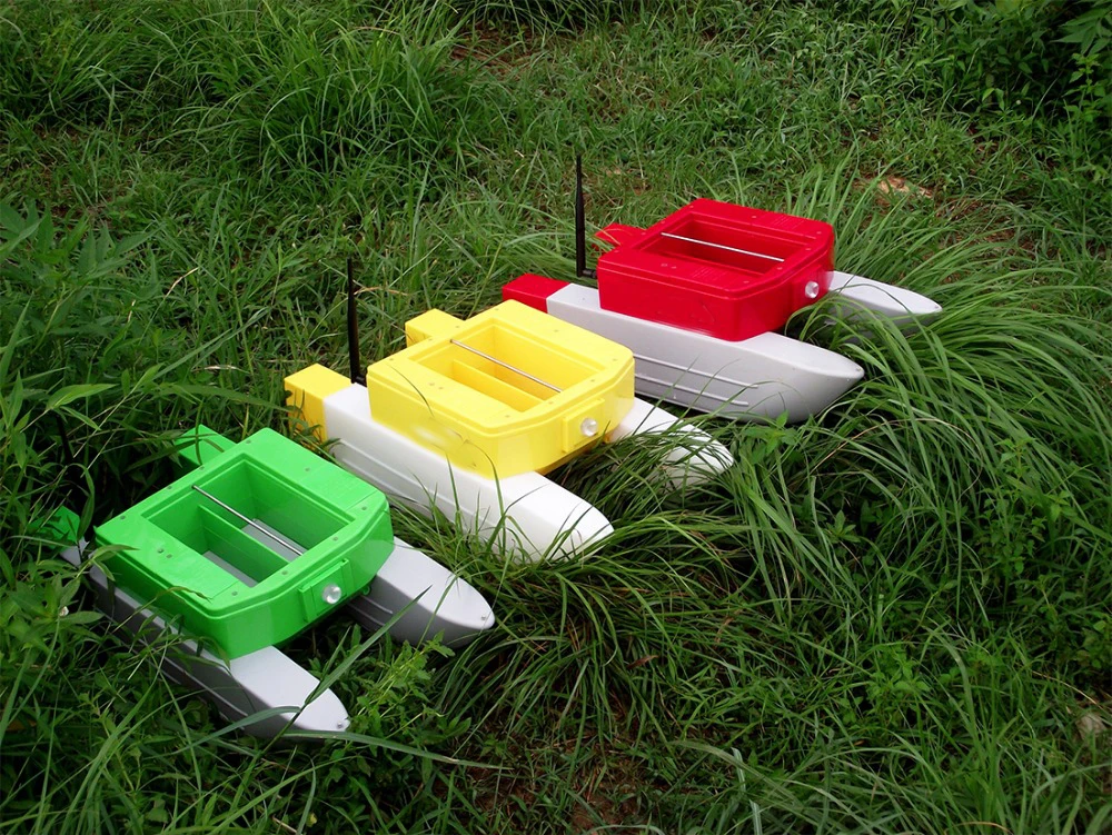 

PDDHKK T168 RC Bait FIshing Boat 500m Remote Control Fish Finder Model Ship 3kg warehouse Load Double Hull 400m Visual Distance