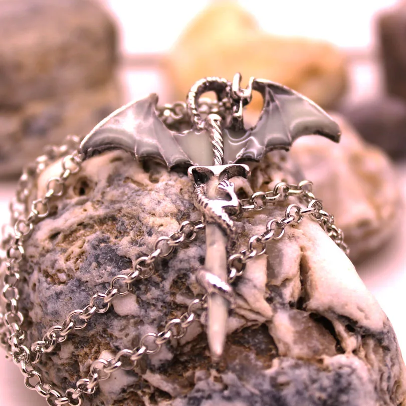 Светящееся ожерелье с драконом в стиле панк | Украшения и аксессуары