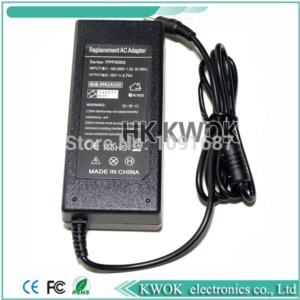 

19V 4.74A 5.5*2.5mm 90W AC Adapter Laptop Charger For Toshiba Satellite M310 M330 L800 Notebook Laptop Power Supply Free Ship