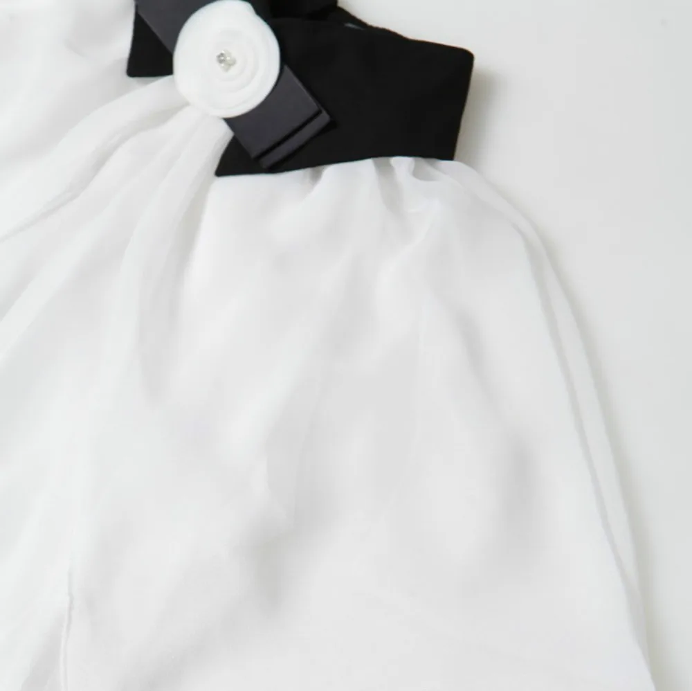 Женская блузка с открытыми плечами Dorla белая кружевная бантом для вечеринок