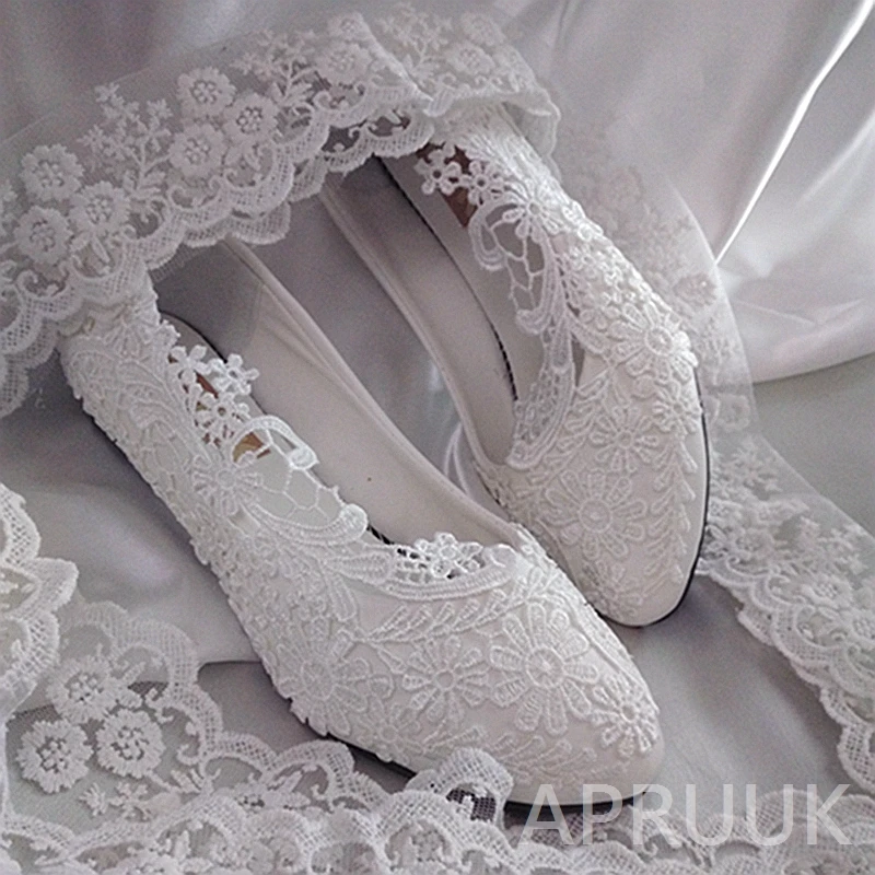 

White lace appliques wedding shoes bride handmade tiny 3CM small wedged heel bridal ladies party dinner white lace dancing shoes