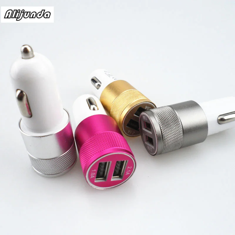 Автомобильное зарядное устройство с двумя портами USB 2 1 в маленькое