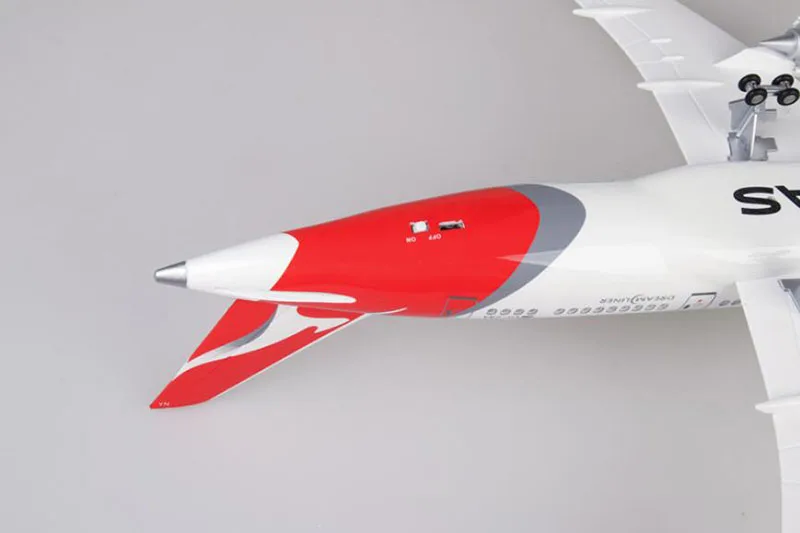 1/130 масштаб 47 см самолет Boeing B787 Dreamliner самолет QANTAS Airways модель самолетов W свет и колеса литой под давлением пластиковый самолет