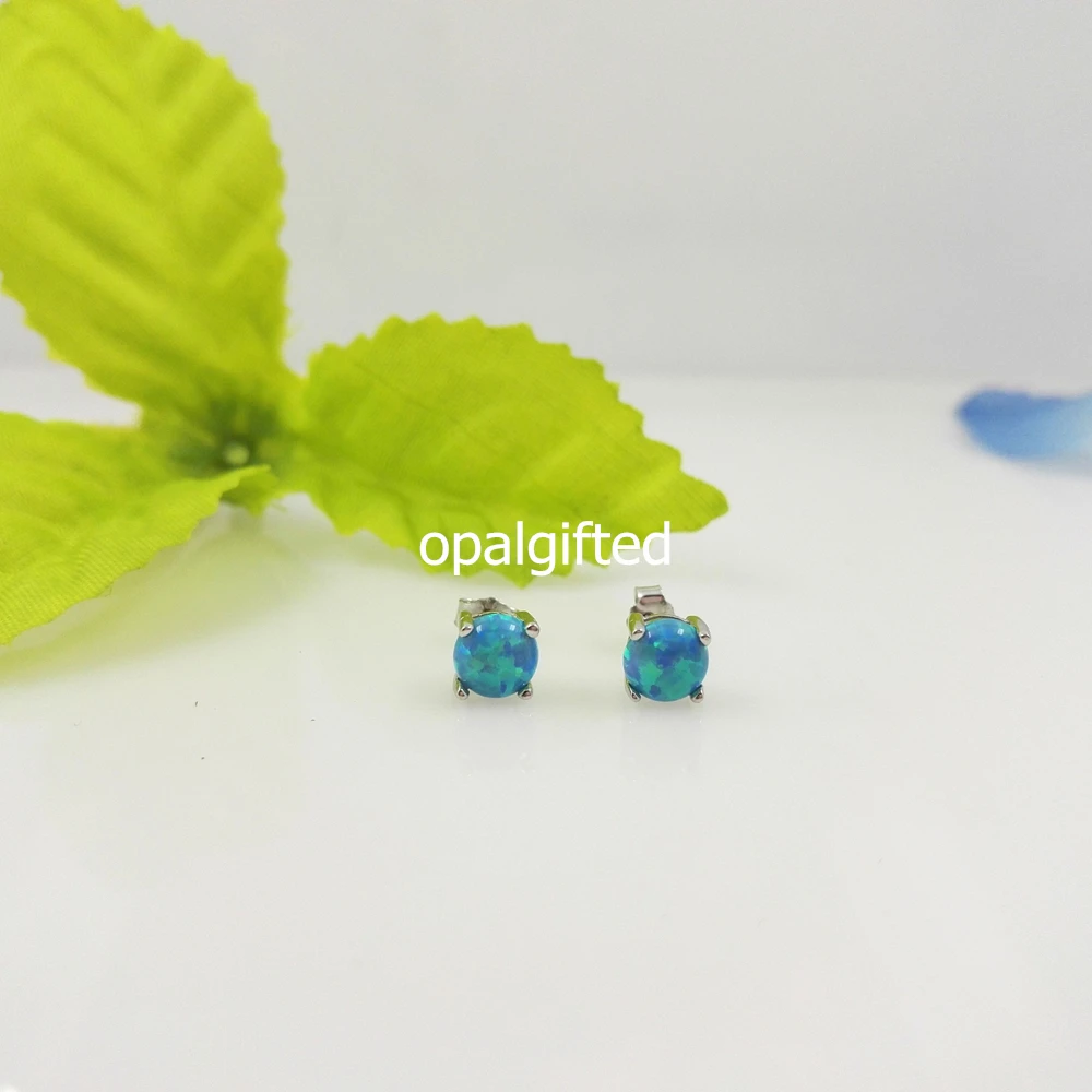 Женские серьги гвоздики с опалом круглые зеленого белого синего красного