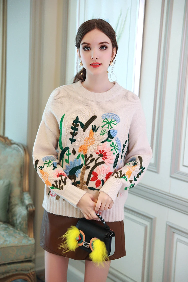 2018 autumn and winter new heavy flower embroidery hedging woolen drop sleeve knit sweater