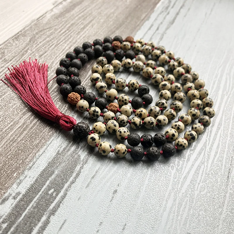 Лава камень Rudraksha Mala Neacklace 108 бисер для молитвы ювелирных изделий далматинь J asper