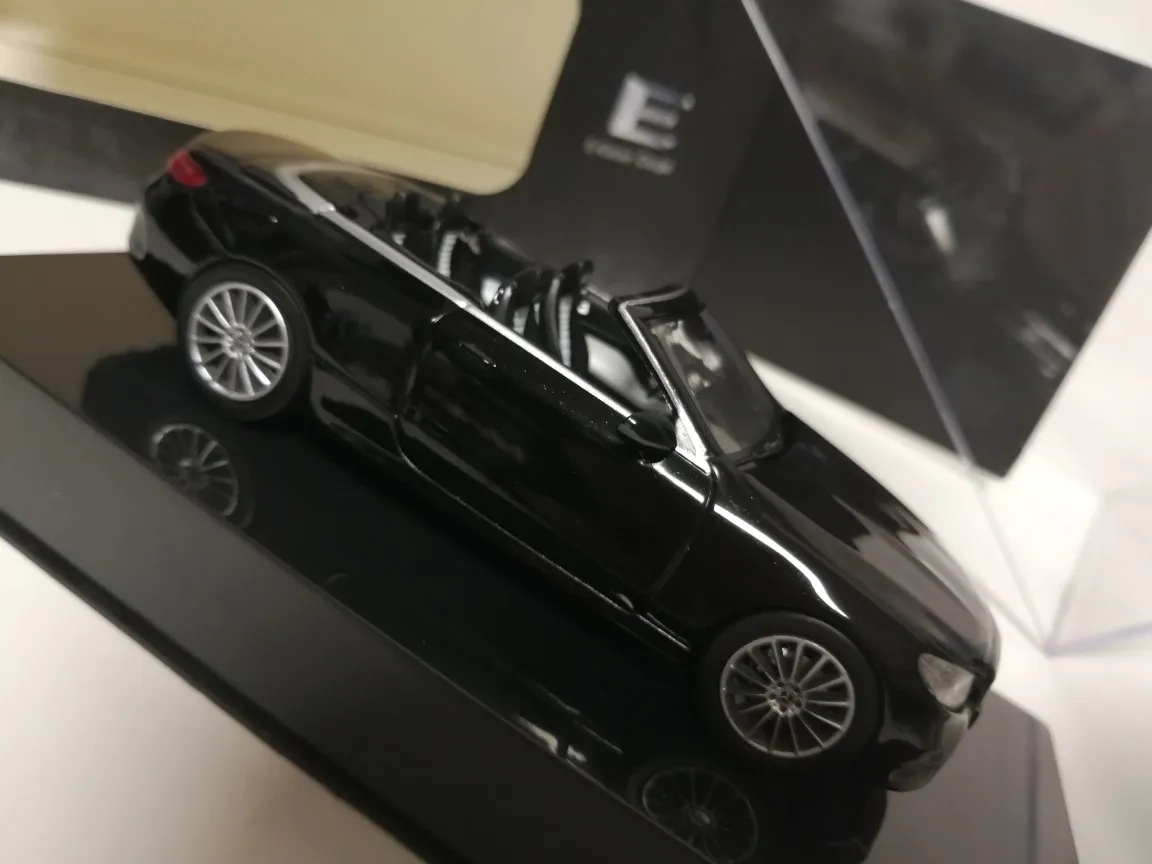 1:43 MB E-Class Coupe сплав модель автомобиля литья под давлением металлические игрушки подарок на день рождения для детей мальчик другой