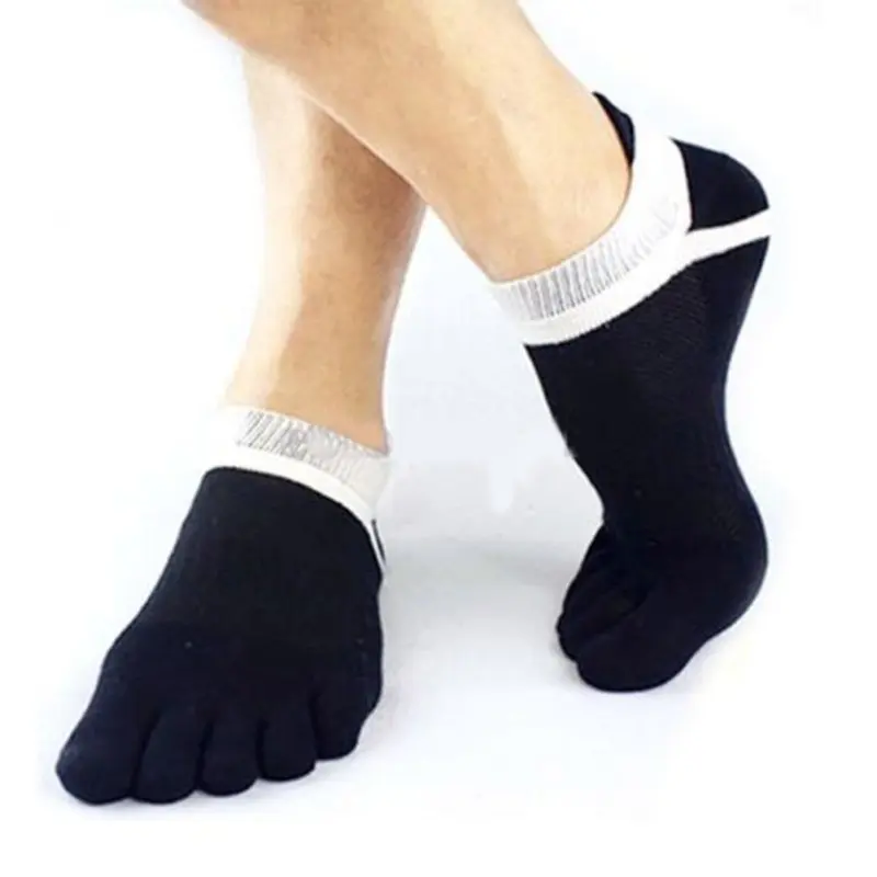 

1 Pair of Men Sports Running football Five Finger Toe Socks 6 Colors
