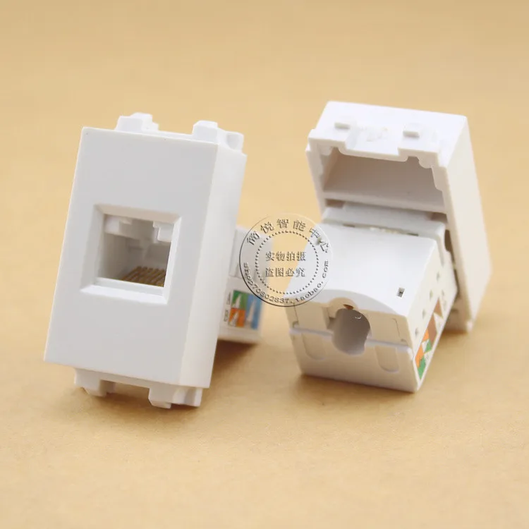 

Лицевая панель типа 128, разъем для сетевого фотомодуля RJ45 Cat6
