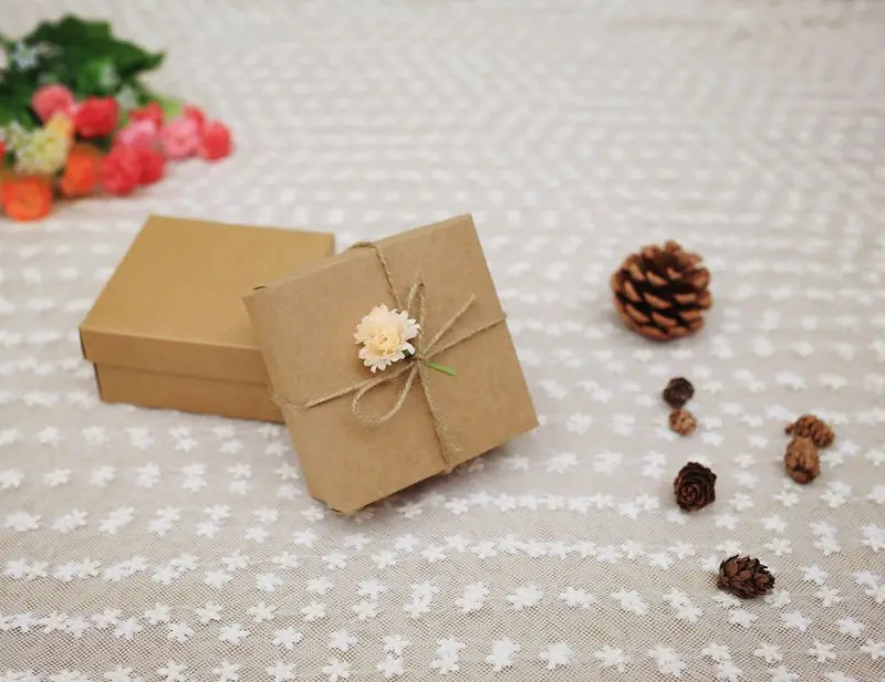 

9*9*4.3cm Kraft Paper Box Handmade Food Packaging Box Gift Paper Boxes 100pcs/lot Free shipping