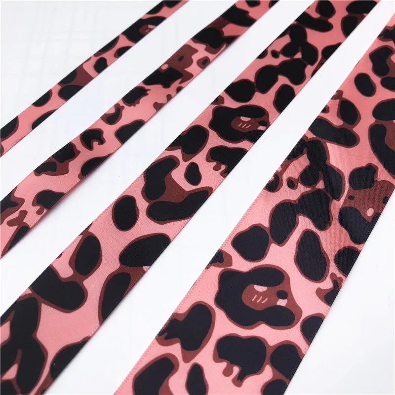 Атласные ленты и бабочки Hot Pink с леопардовым принтом 10/15/25/40 мм в рубчик