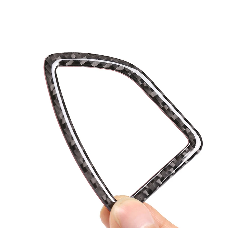 Отделка салона автомобиля из натурального углеродного волокна