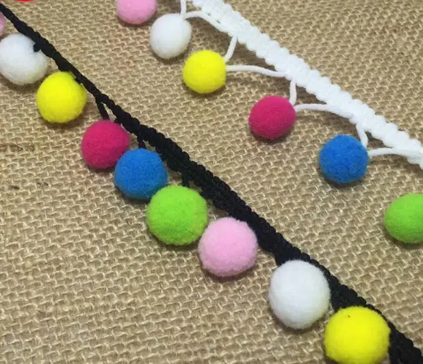 Дешевая 25 мм широкая лента с помпонами, цветная лента с помпонами, кружевная лента с кисточками для самодельного украшения одежды, аксессуары, бахрома, шитье Z1027