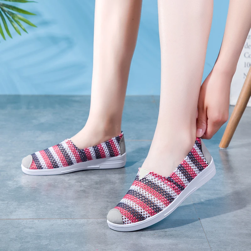 Женские туфли на плоской подошве с круглым носком и резиновой подошвой | Обувь