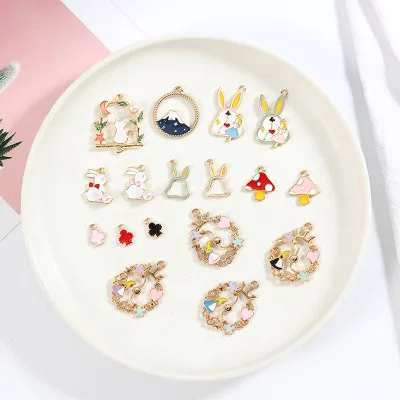 20 шт. смешанный сплав Alice Rabbit грибные часы подвески для ушей Подвески ручной