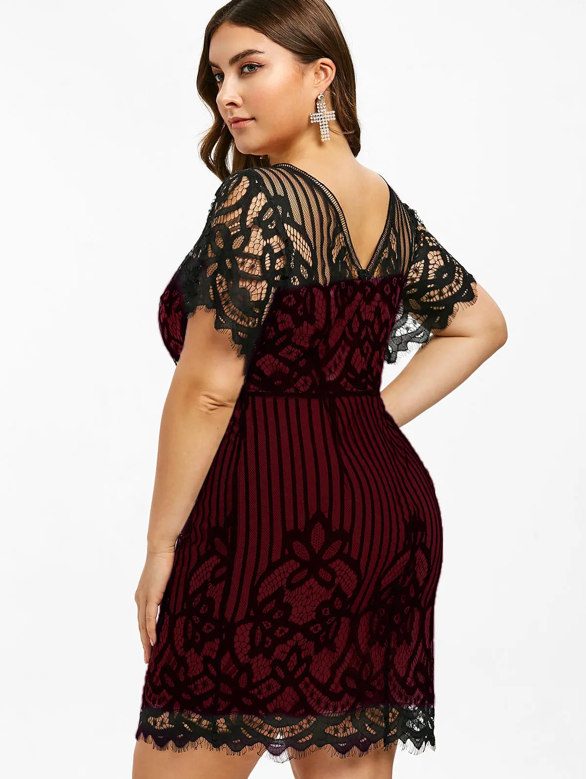 Женское кружевное мини платье с глубоким вырезом ROSEGAL летнее облегающее