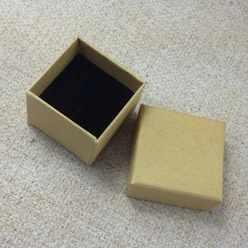 Коричневый Крафт-бумаги коробка для кольца 40x40x30 мм 800gsm бумажного картона, высокое качество 3 цвета на выбор, 1 партия: 40 шт - Цвет: Коричневый
