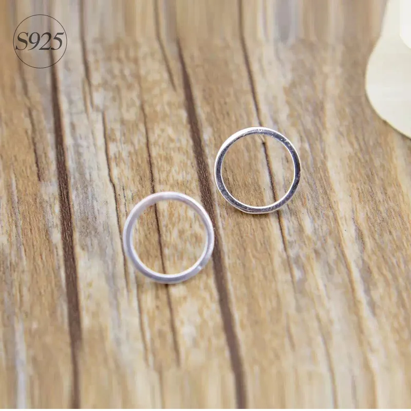 Минимализм на 100% реальный. Женские серебряные украшения круглые геометрические