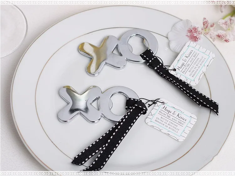 Открывалка для бутылок объятия и целуи свадебные подарки полезные украшения