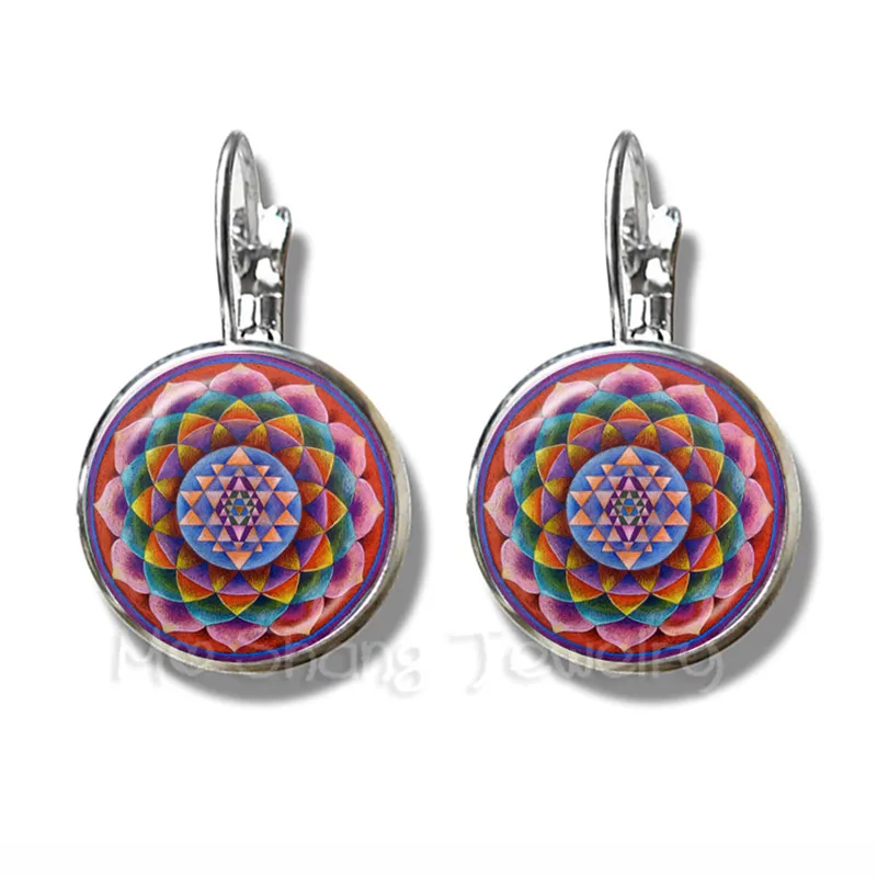 

The Buddhism OM Symbol India Mandala Flower Earrings Zen Picture 16mm Glass Cabochon Silver Plated Stud Earrings For Women Gift