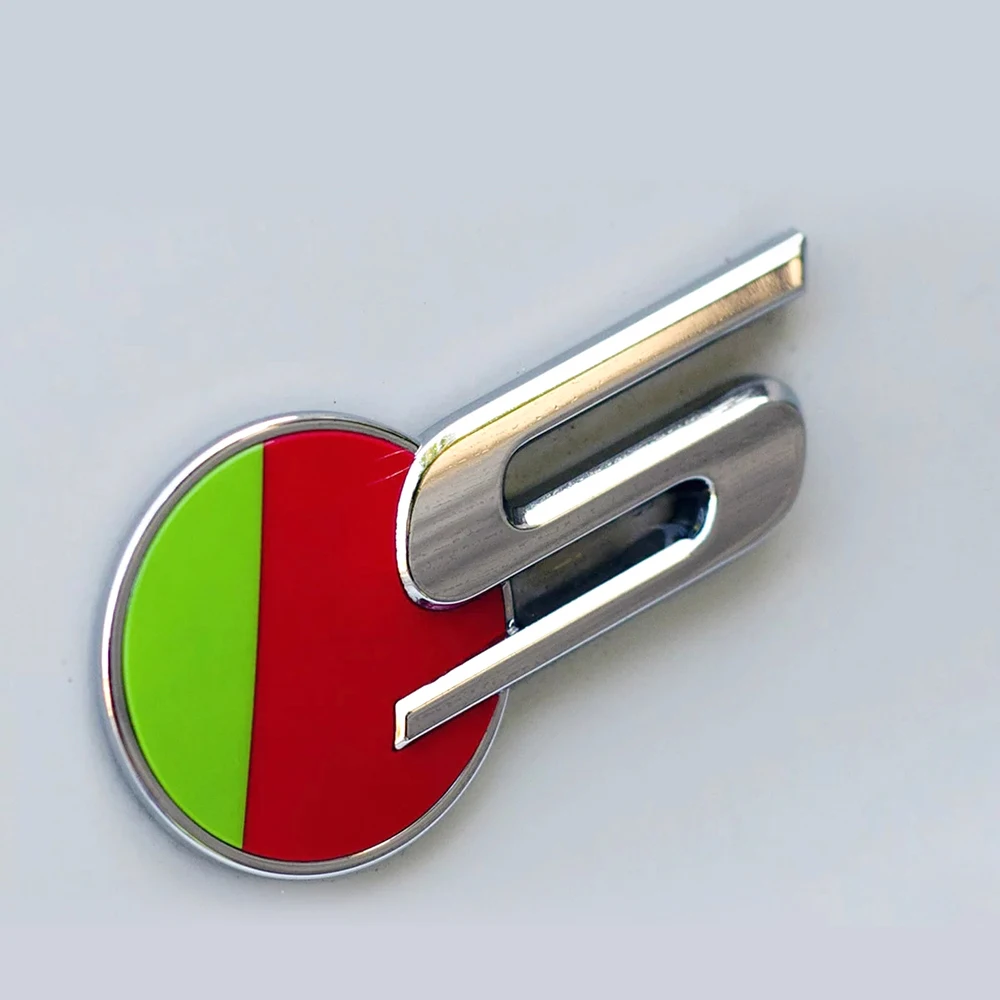 3D металлический значок автомобиля туловища R S в виде буквы спортивный логотип