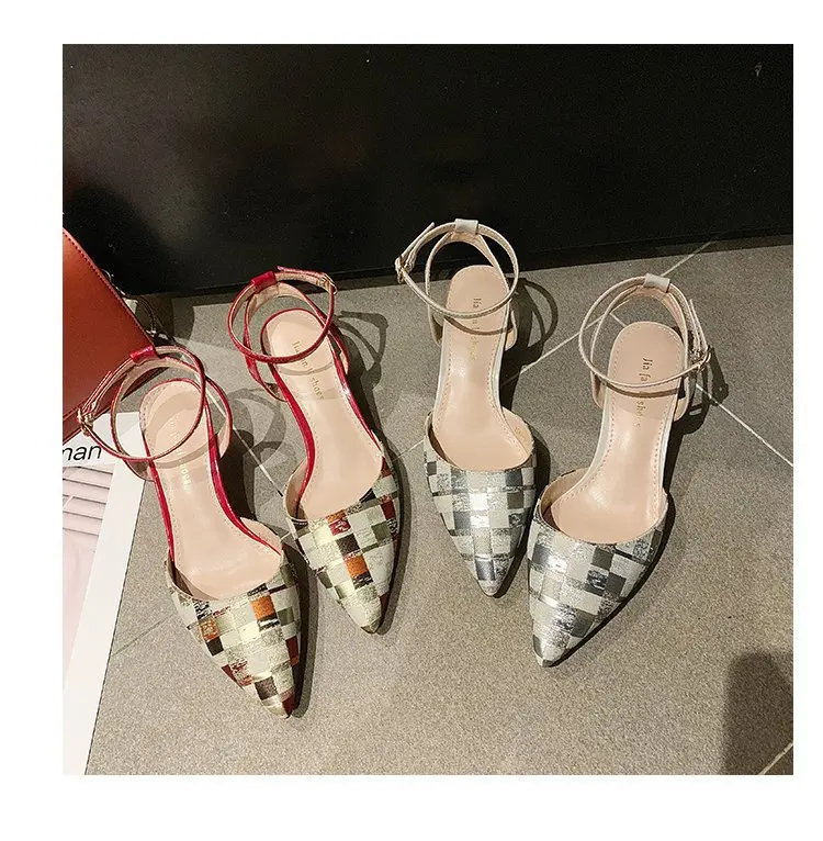 Г., новая летняя Дамская обувь Босоножки на каблуке с острым носком и пряжкой женская обувь клетчатые туфли на шпильке