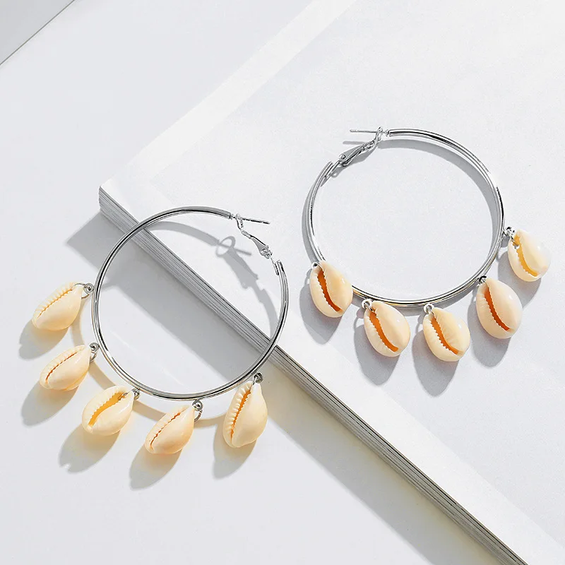 

F.J4Z New Hot Seashell Earrings for Women Summer Beach Nature Shell Big Hoop Earring Cowries Jewellry Collection Wholesale
