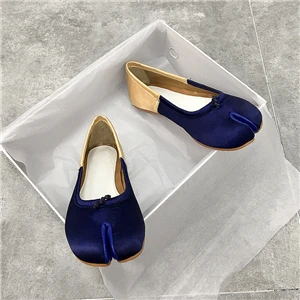 Dark Blue Newest Patchwork Split Toe Flat Shoes Woman Mixed Color Luxury Satin Butterfly-knot Slip On Ballet Flats Spring Women Shoes - Цвет: Dark Blue