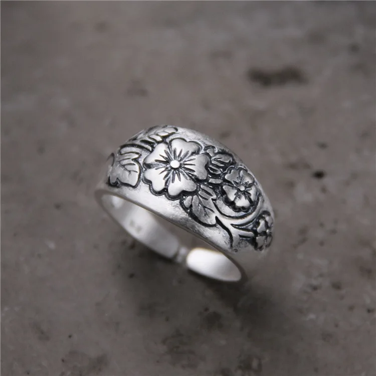 

silver S999 silver carved plum flower ring for women Thai silver do old national wind restoring ancient ways ring