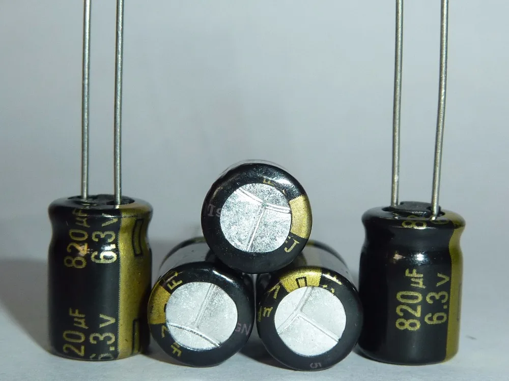 200 шт. 820 мкФ 6 3 В FJ серии 8x11 5 мм низкая ESR 6.3V820uF материнская плата конденсатор |