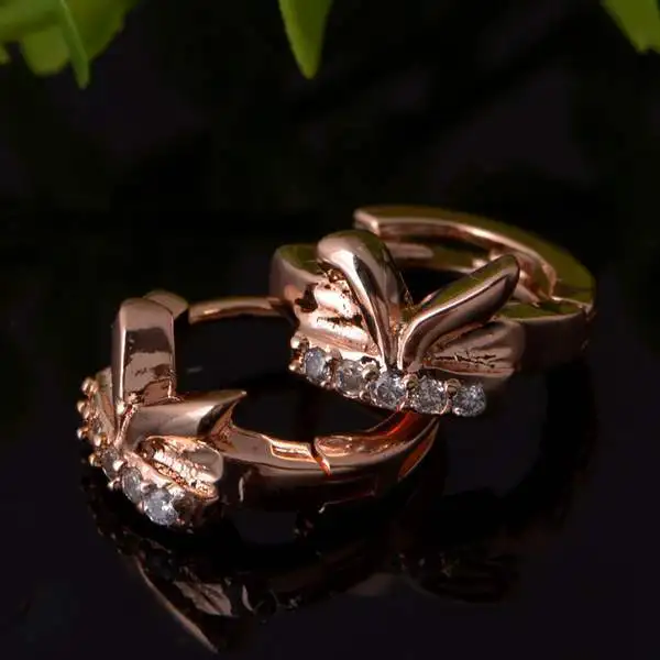 Серьги Huggie с надписью K женские серьги кольца из розового золота|huggie earrings|designer hoop