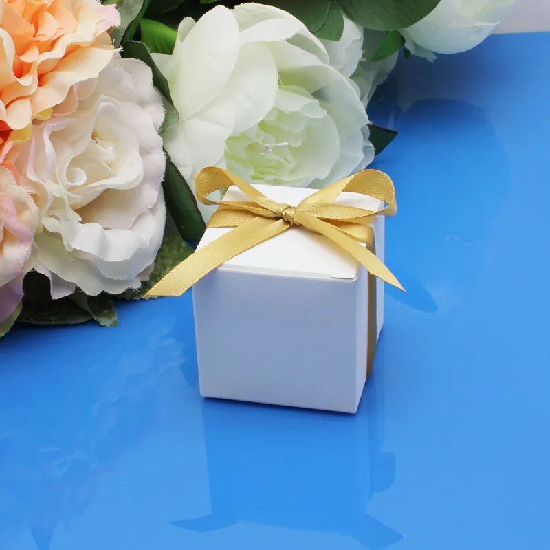 gift box H 50 шт в партии Белая Квадратная бумага для свадебной вечеринки стаканчики для вечеринки, подарков под заказ имя коробка для шоколада конфет держатель для гостей - Цвет: gift box H