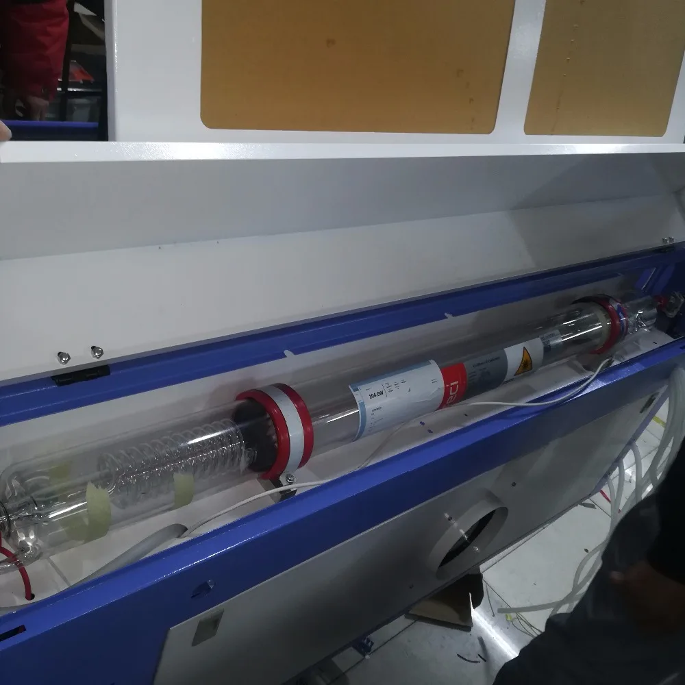 RECI CO2 W2 6090 Лазерная гравировальная и режущая машина с 100 Вт лазерным блоком