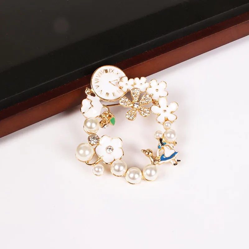Милые романтические фантазийные Алиса в стране чудес девушка часы Красочные
