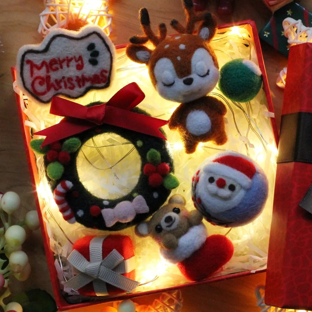 Нескончаемый счастливый Рождество валяние свернутый ручной работы шерсть