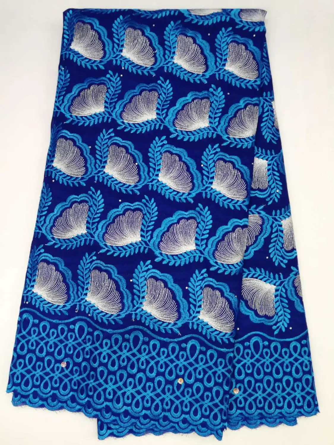 

Best Quality Wedding Fabrics Hot Sale Material Voile Lace Fashion Gallery Embroidered Flowers Lace Nice Style Fabric BL354