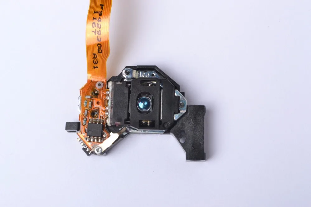 

Replacement Repair GPS MERCEDES COMAND 2.0 Laser Lens Lasereinheit
