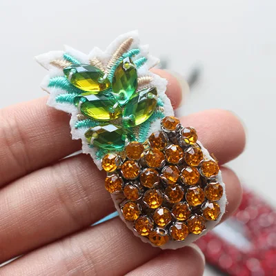 

Pineapple fruit sequins Rhinestones beaded brooch appliques patches vintage fashion Coat Sweater decoration patch