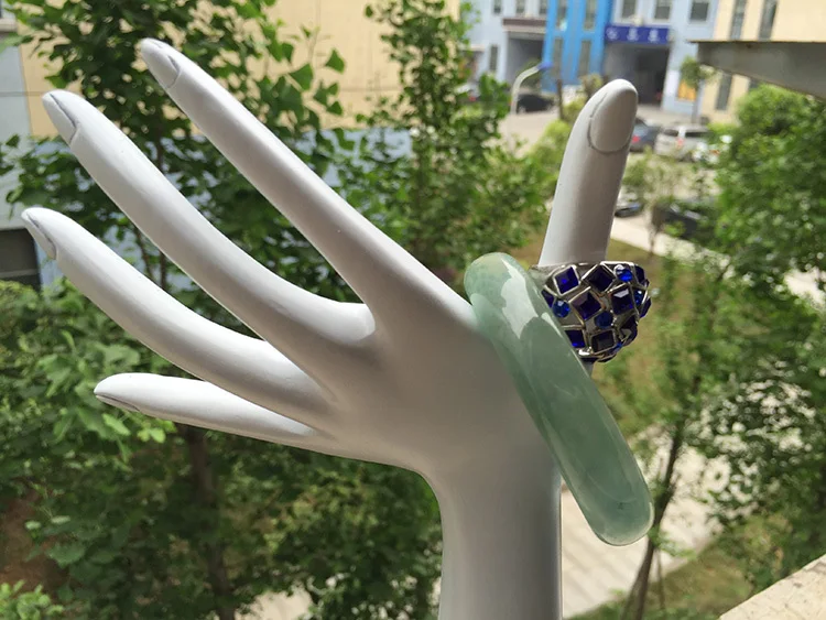 

Hot Sale!! New Design Fashionable Resin High Quality Plastic Hand Mannequin Hand Model On Sale