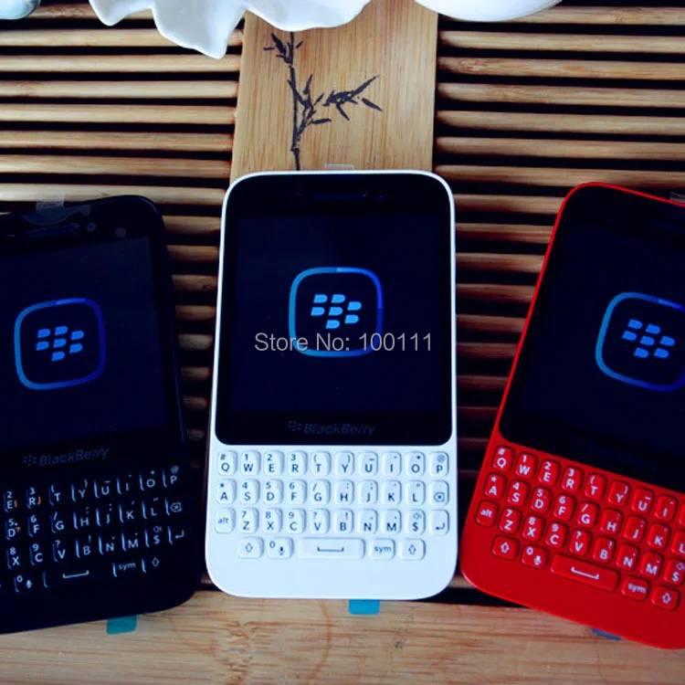 Оригинальный Blackberry Q5 мобильный телефон Dual Core 5.0MP Камера 2 Гб Оперативная память